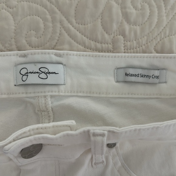 Jessica Simpson relaxed skinny crop white jeans - Picture 9 of 10